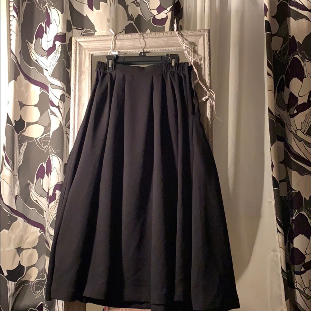 H&M Black long skirt